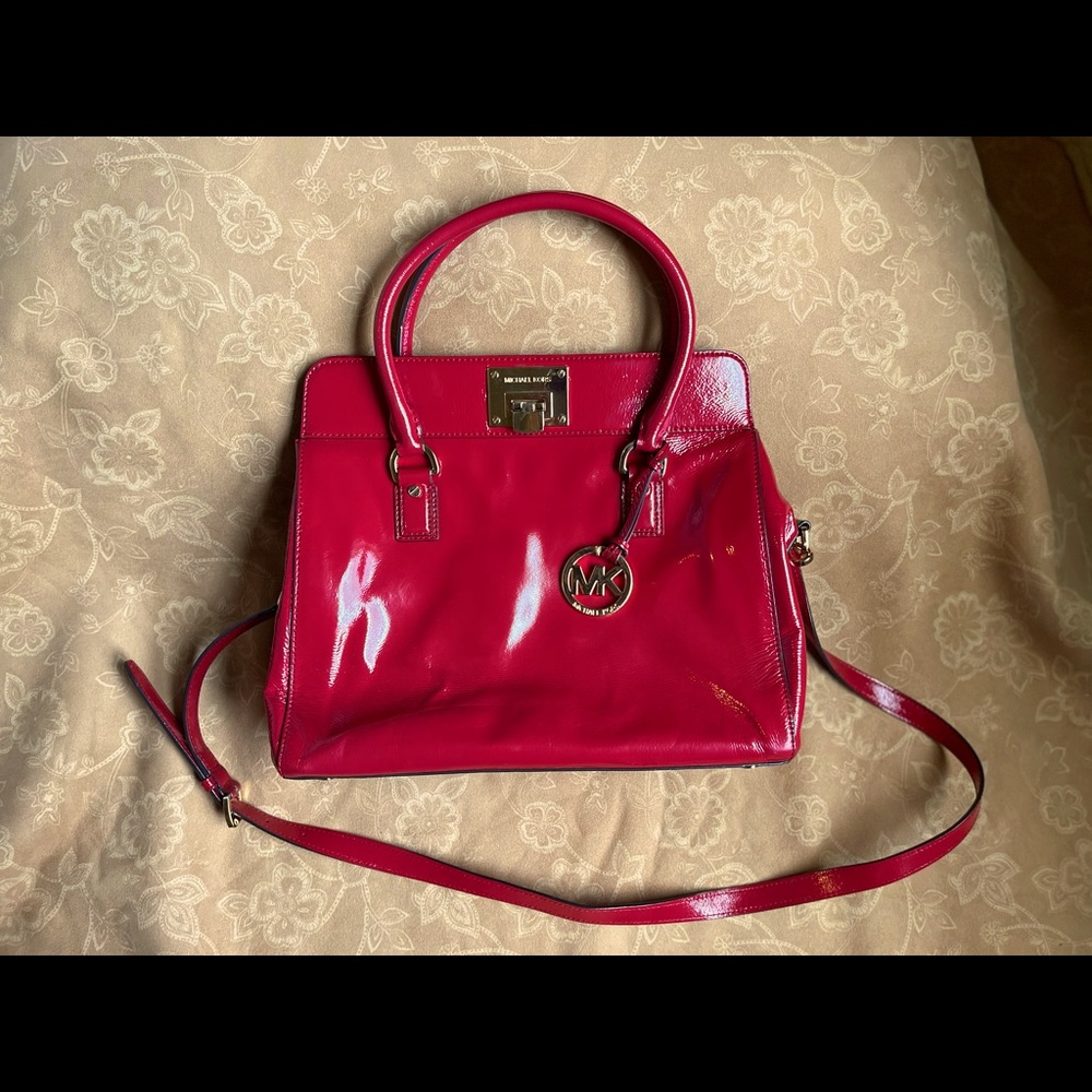 Red Patent leather Michael Kors EUC